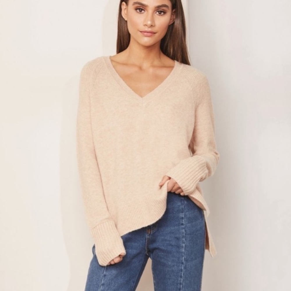 𝅺J.CREW oatmeal tan fine gauge super soft v-neck sweater H3911